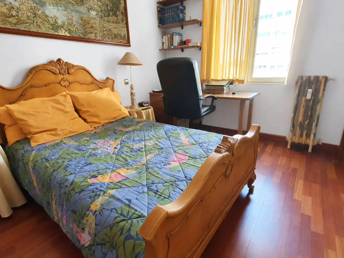 Bedroom of Flat for sale in  Madrid Capital  with Air Conditioner
