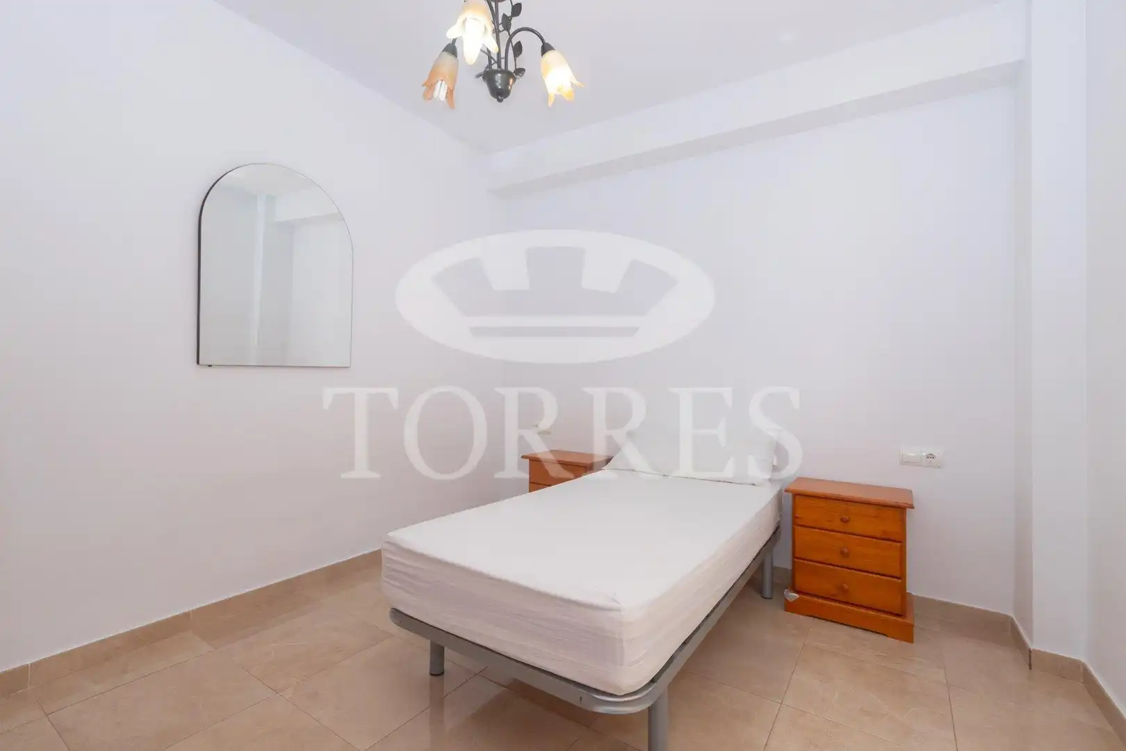 Piso en venta en AYALA, Parque Ayala - Jardín de la Abadía - Huelín