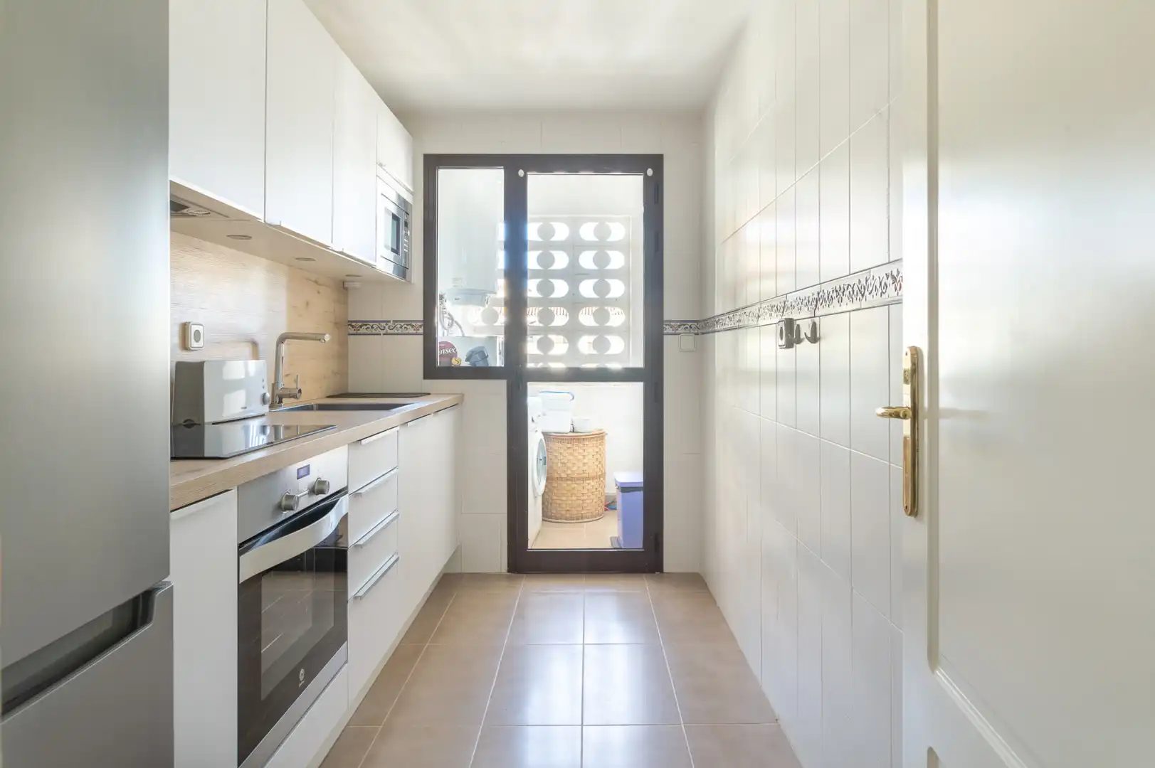Apartment with terrace for sale in Puerto de la Duquesa, imagen 14
