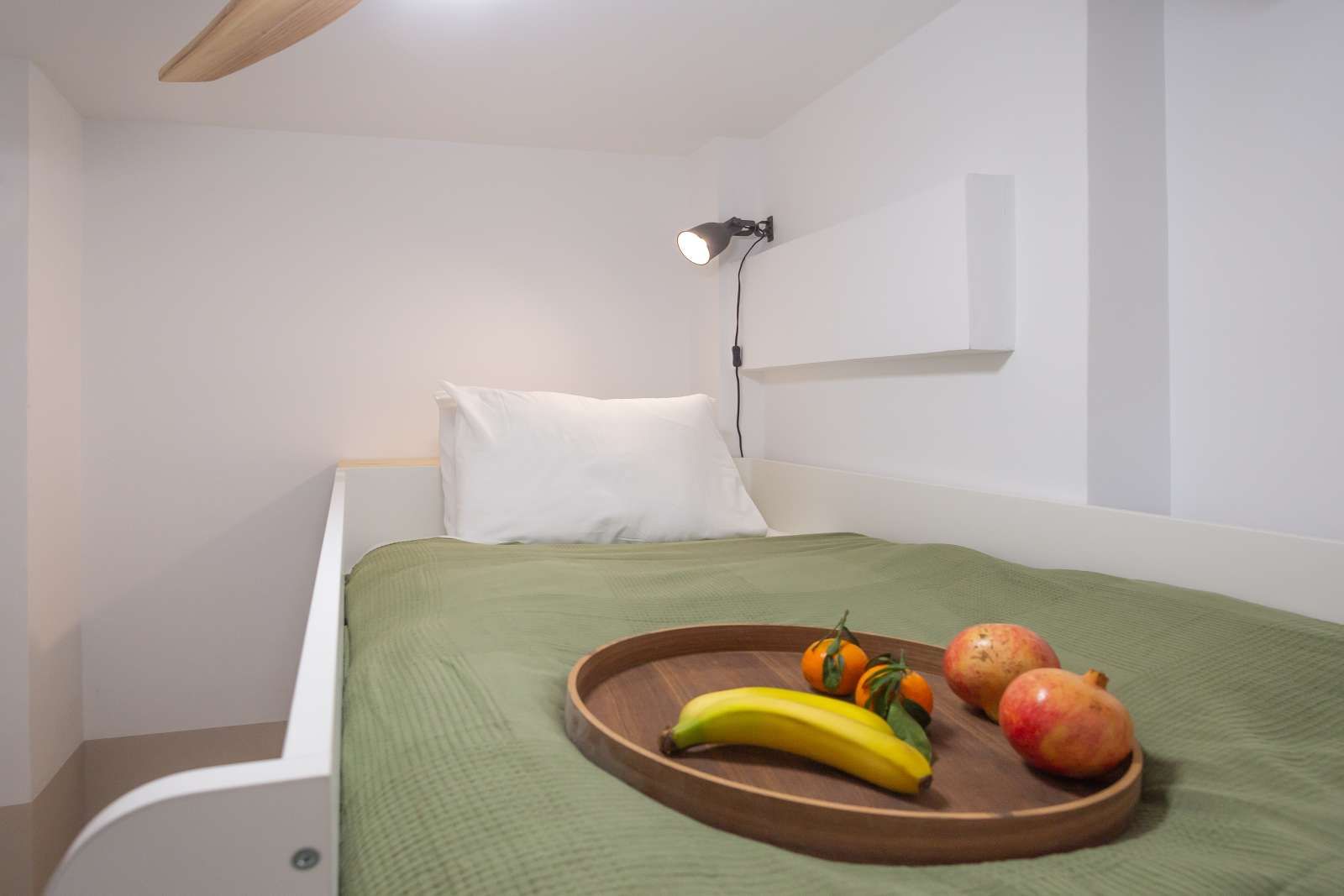 Bedroom of Flat to share in  Barcelona Capital  with Air Conditioner, Heating and Terrace