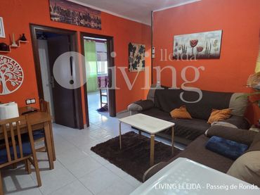 Pis amb balcó en venda a Carrer Hostal de la Bordeta