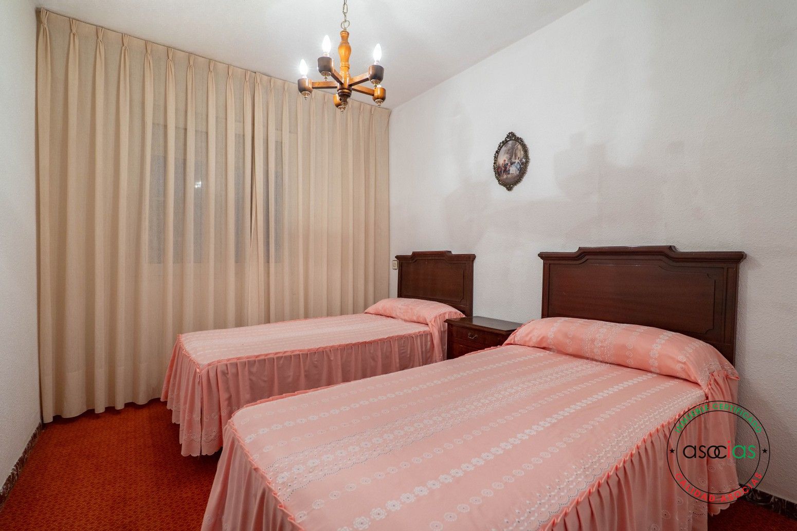 Dormitori de Pis en venda en Gijón  amb Calefacció