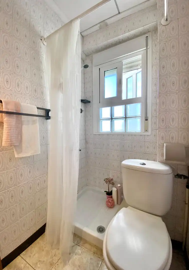 Bathroom of Flat for sale in La Pobla de Farnals  with Air Conditioner, Private garden and Balcony