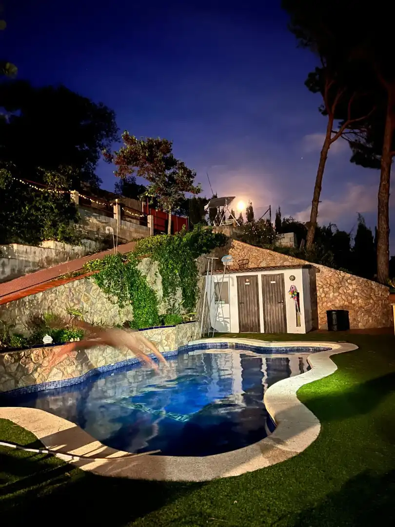 Piscina de Casa o xalet en venda en Arenys de Munt amb Calefacció, Jardí privat i Terrassa