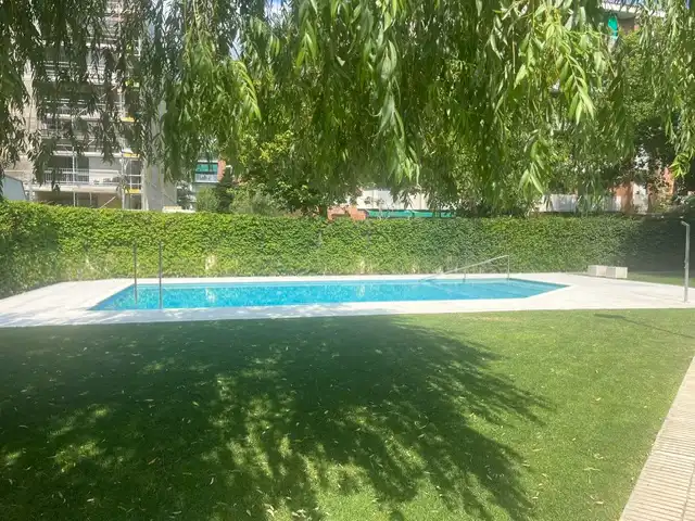 Schwimmbecken von Wohnung zur Miete in Sant Cugat del Vallès mit Klimaanlage, Heizung und Parkett