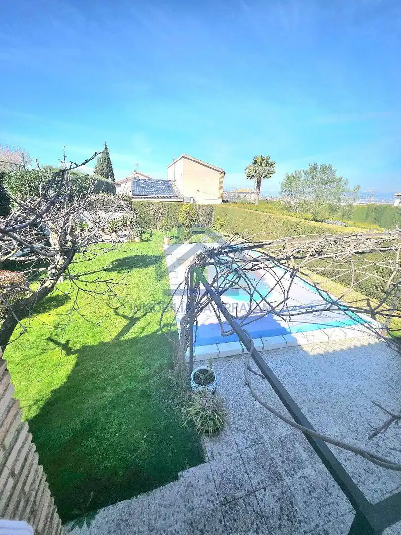 Jardín de Casa o chalet en venta en Ogíjares con Aire acondicionado, Calefacción y Jardín privado