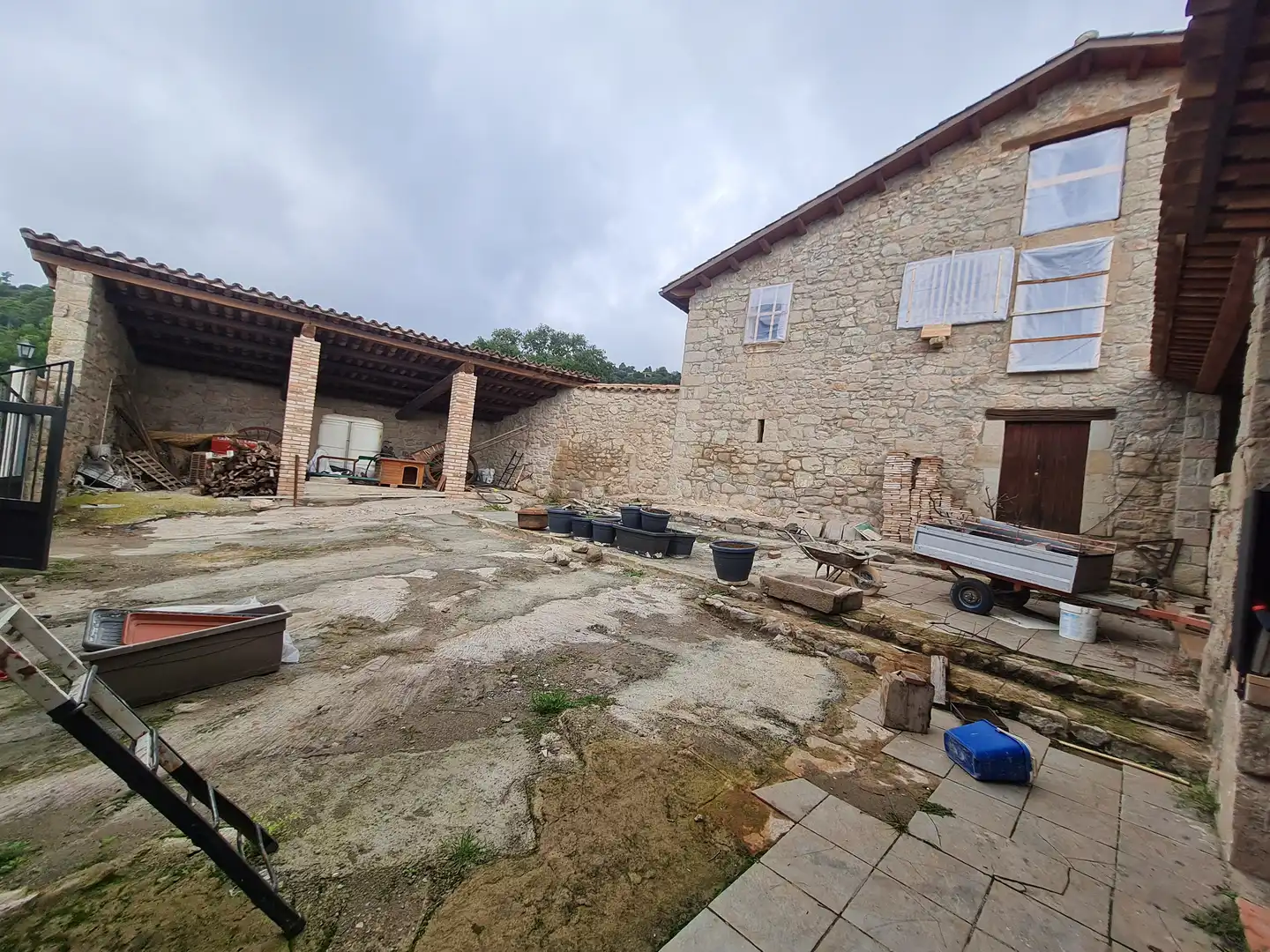 Country homes for sale in Olvan