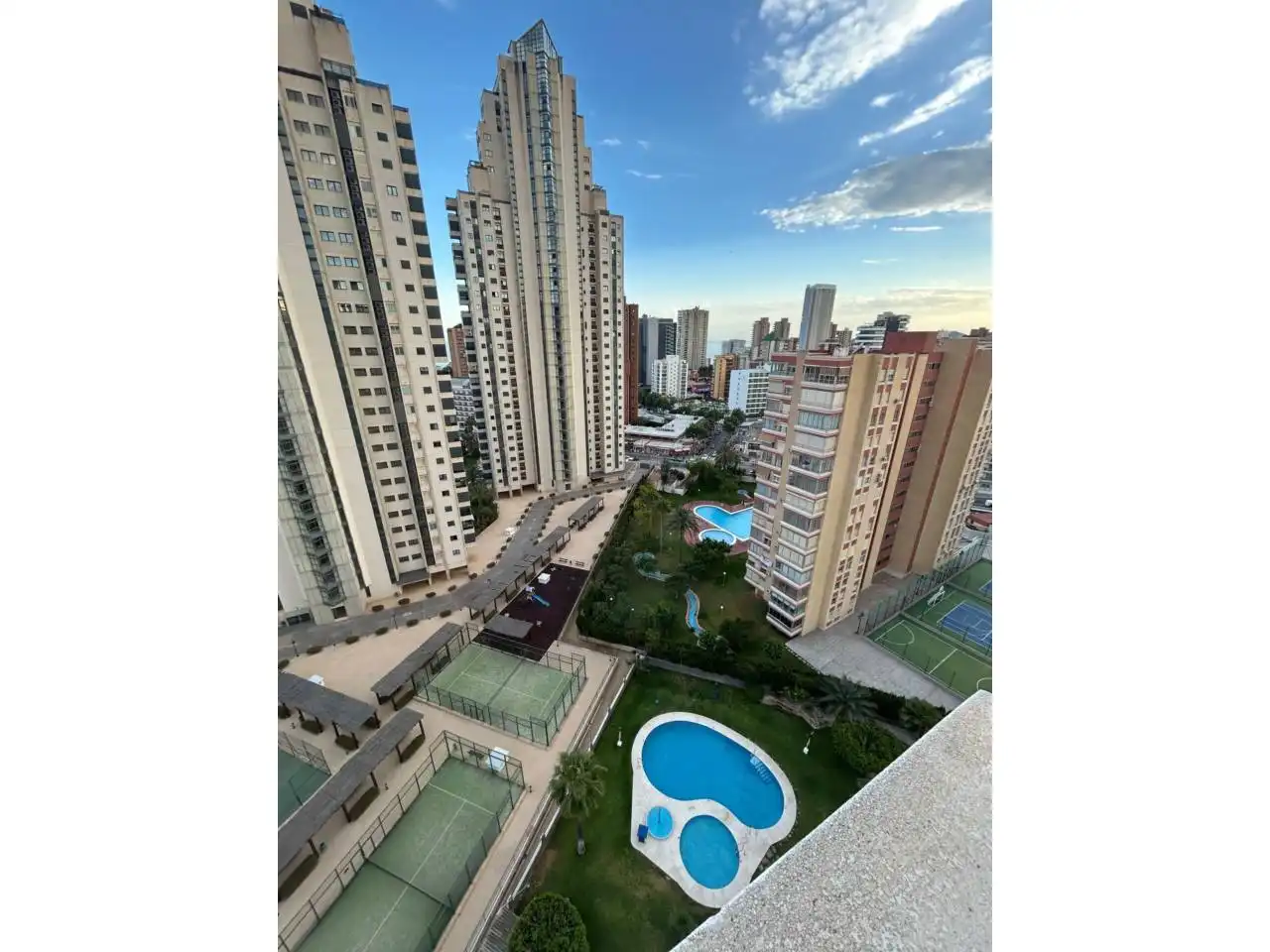 Vista exterior de Apartamento en venta en Benidorm con Aire acondicionado, Calefacción y Terraza