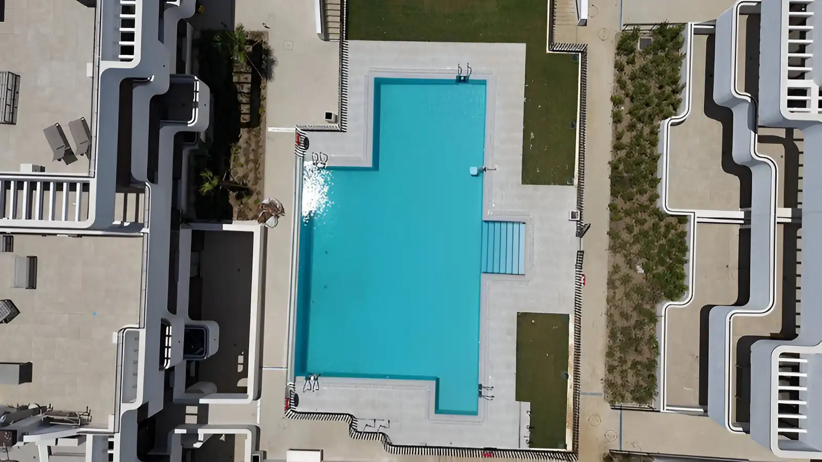 Apartamento con piscina en venta en Estepona Pueblo, imagen 3