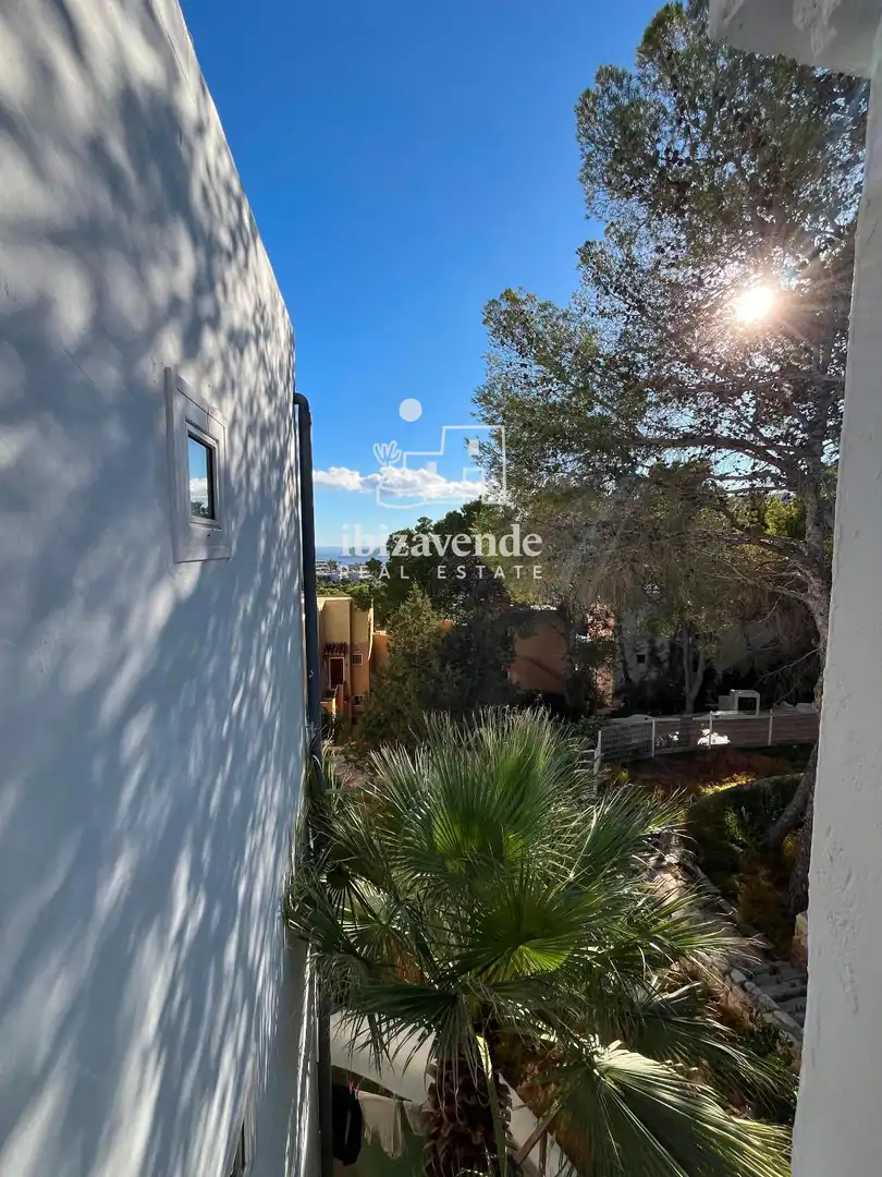 Vista exterior de Àtic de lloguer en Sant Josep de sa Talaia amb Aire condicionat, Calefacció i Terrassa