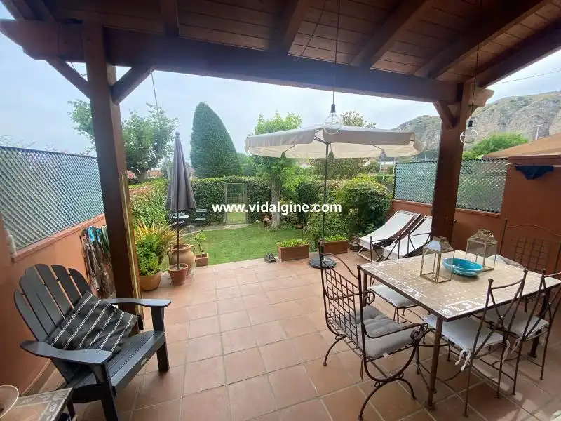Jardín de Casa adosada en venta en Os de Balaguer con Aire acondicionado, Calefacción y Jardín privado