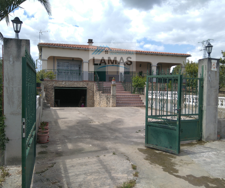 Exterior view of Country house for sale in Talayuela  with Air Conditioner, Heating and Private garden