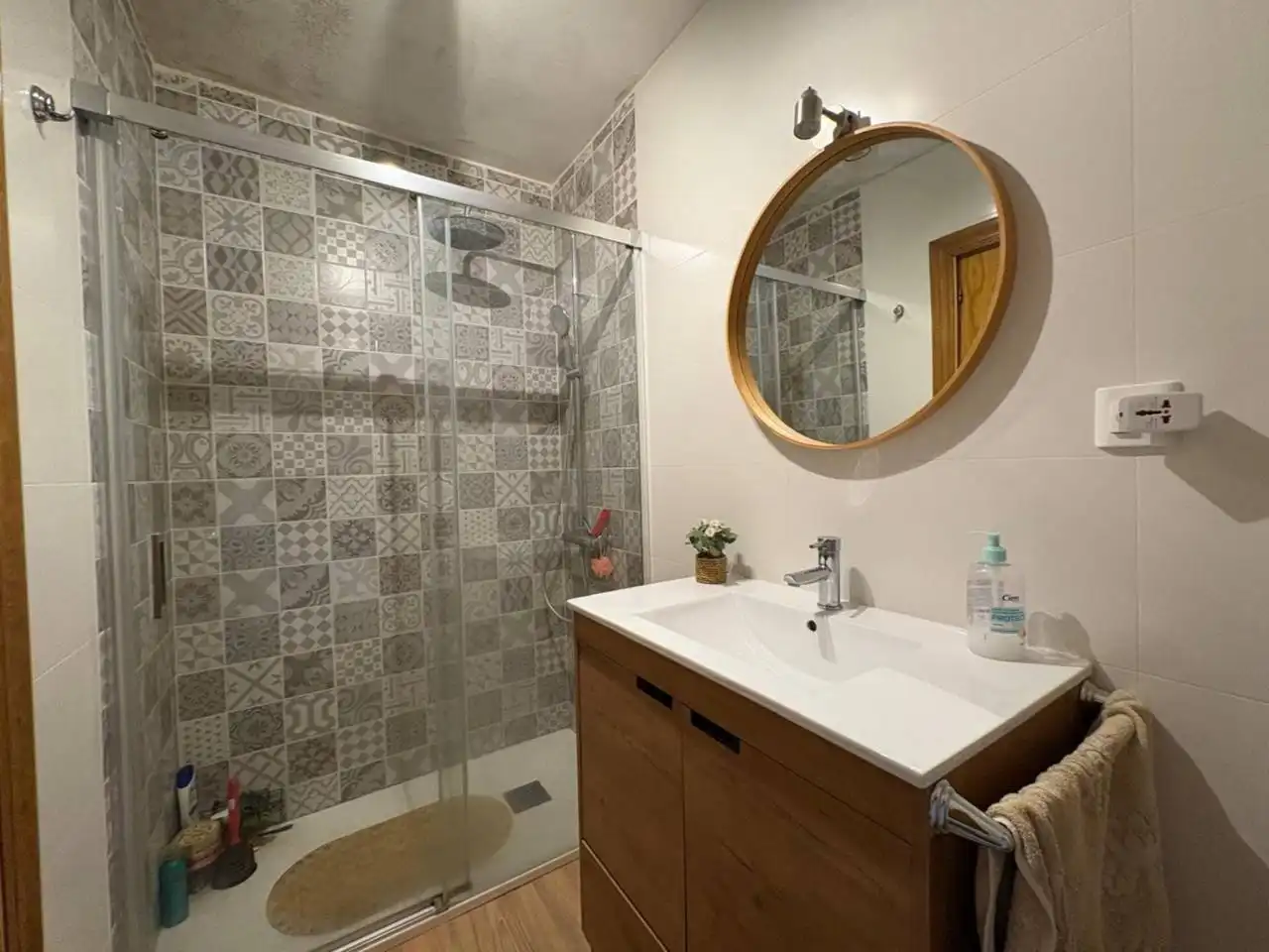 Bathroom of Flat for sale in Alicante / Alacant  with Air Conditioner, Storage room and Furnished