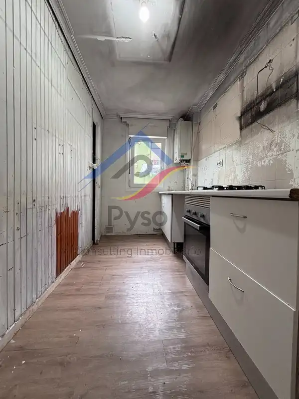 Cuina de Pis en venda en Santander amb Calefacció, Forn i Internet
