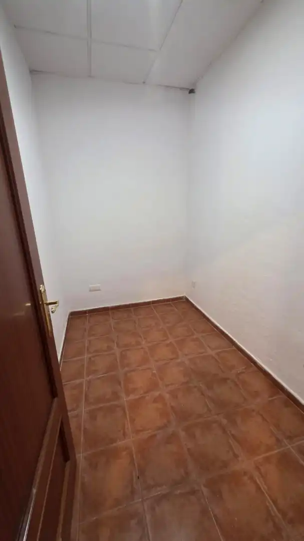 Local commercial à louer à Calle José Ramón Mélida 19, imagen 18