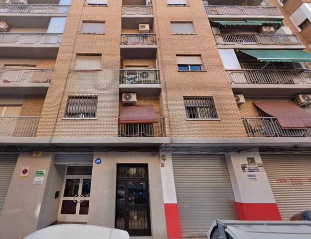Piso en Venta en Carrer del Poeta Serrano Clavero, 10 en Barrio de Benicalap