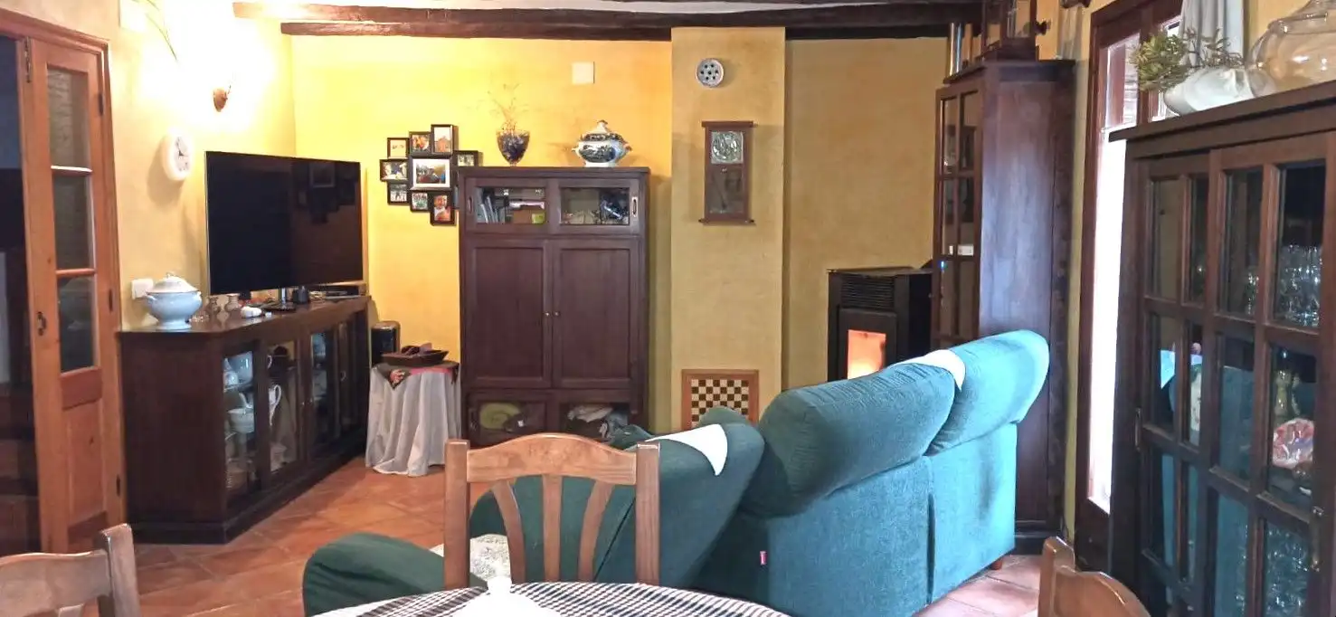 Wohnzimmer von Einfamilien-Reihenhaus zum Verkauf in El Pinell de Brai mit Klimaanlage, Heizung und Terrasse