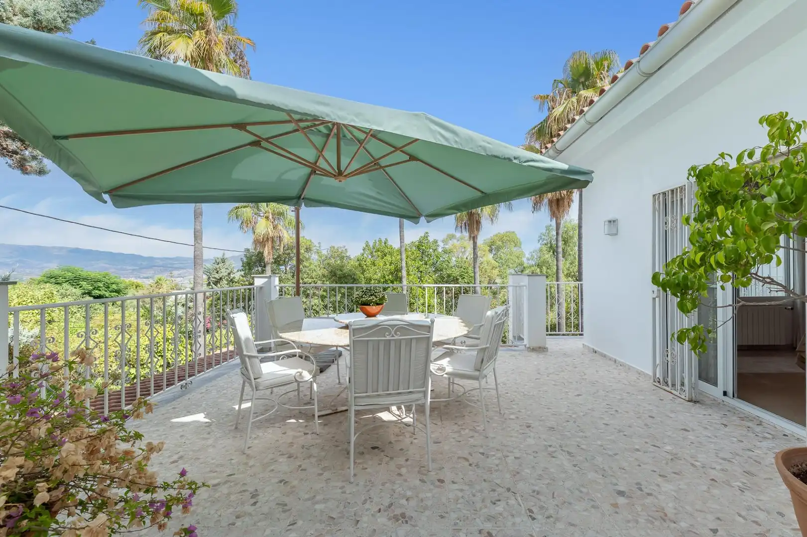 Terrassa de Casa o xalet en venda en Alhaurín El Grande amb Aire condicionat, Calefacció i Jardí privat