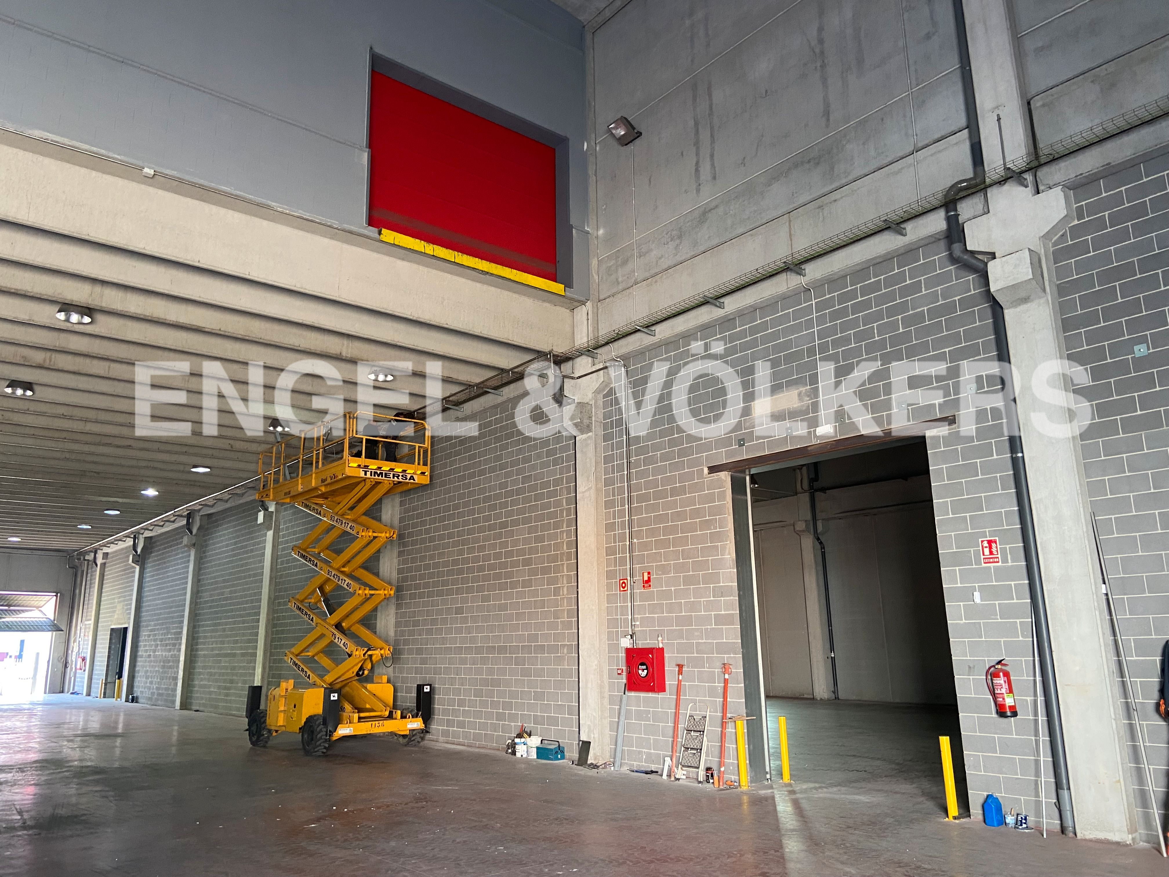 Nau industrial de lloguer en Sant Boi de Llobregat