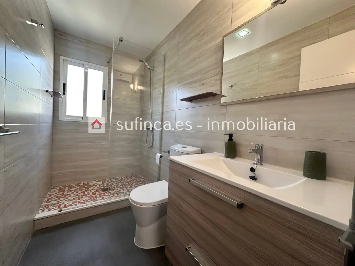 Chalet con jardín en alquiler en Centre - Zona Alta, imagen 13