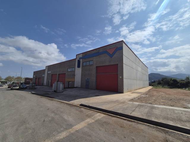 Nave industrial en Alquiler en Grau - Quintanes