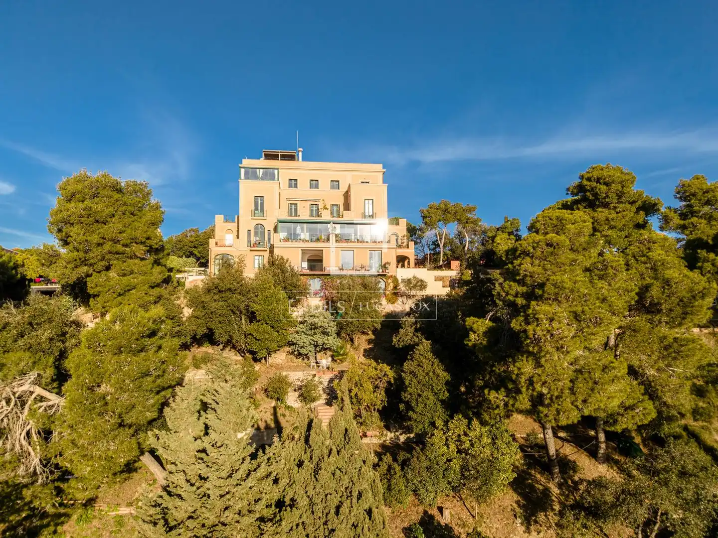 Vista exterior de Pis de lloguer en Barcelona amb Calefacció, Jardí privat i Parquet