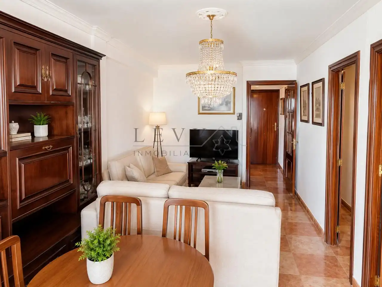 Sala de estar de Piso en venta en Málaga con Calefacción, Terraza y Amueblado