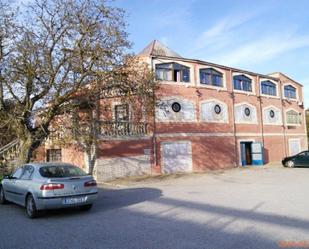 Exterior view of Building for sale in Villalmanzo