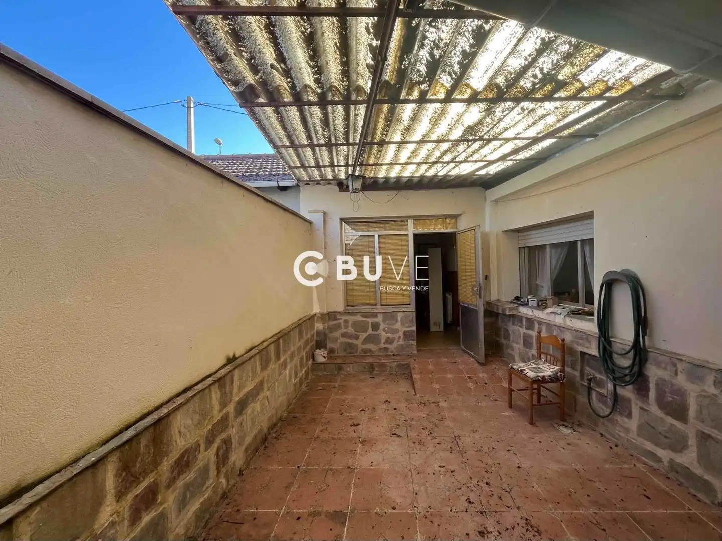 Vista exterior de Casa o xalet en venda en Quintana y Congosto amb Calefacció, Terrassa i Traster