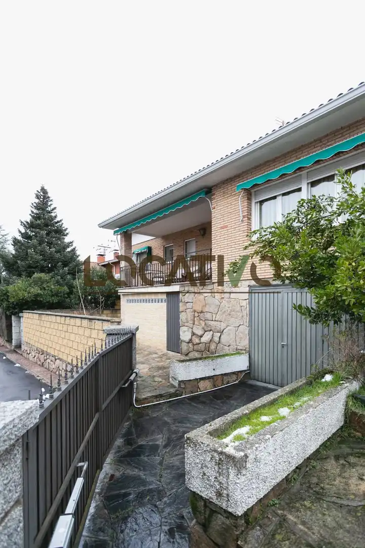 Haus mit Garten zum Verkauf in Robledo de Chavela, imagen 2