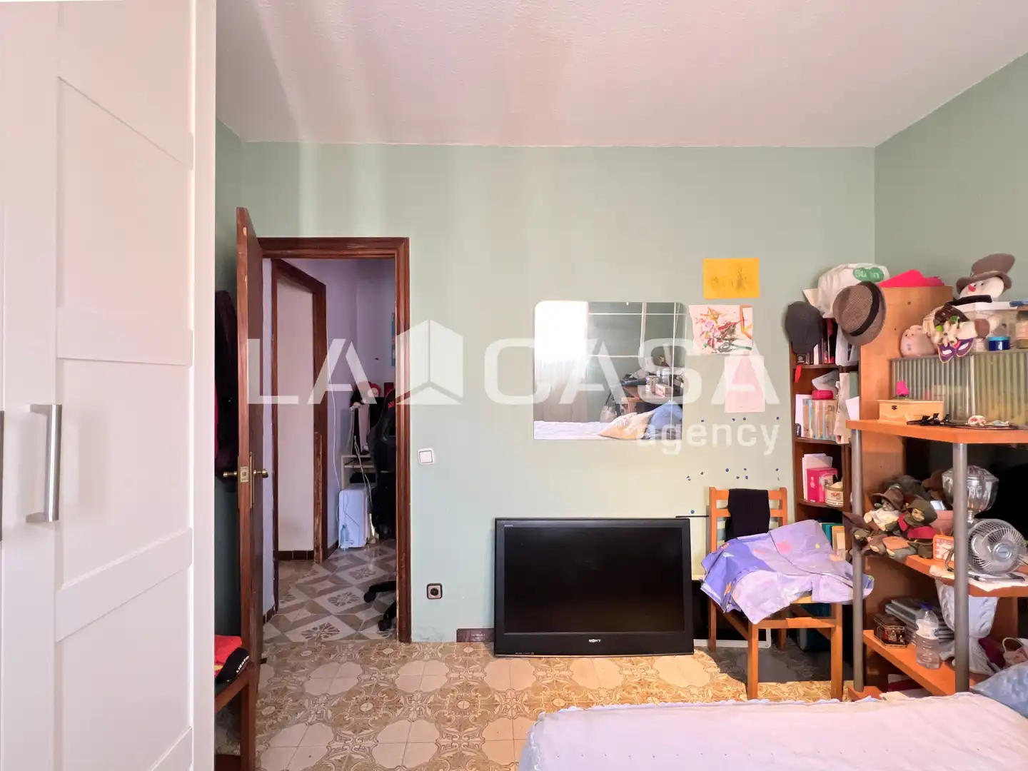 Flat for sale in Badalona  with Balcony
