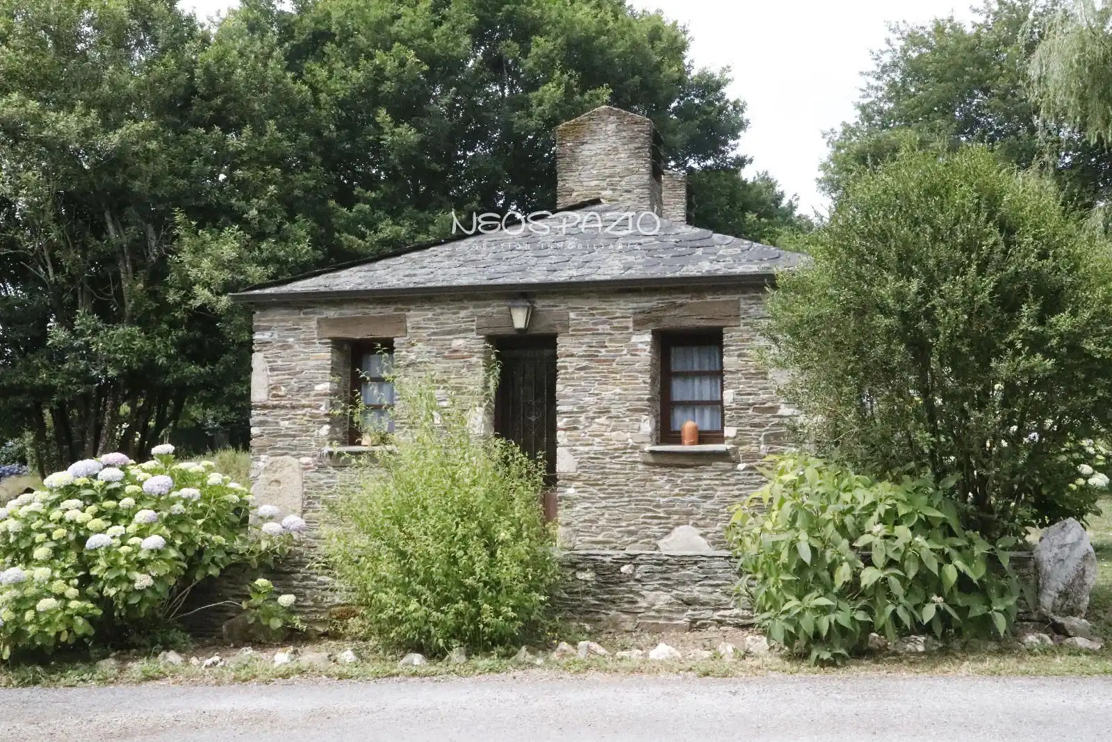 Vista exterior de Casa o chalet en venta en Castroverde con Calefacción y Amueblado