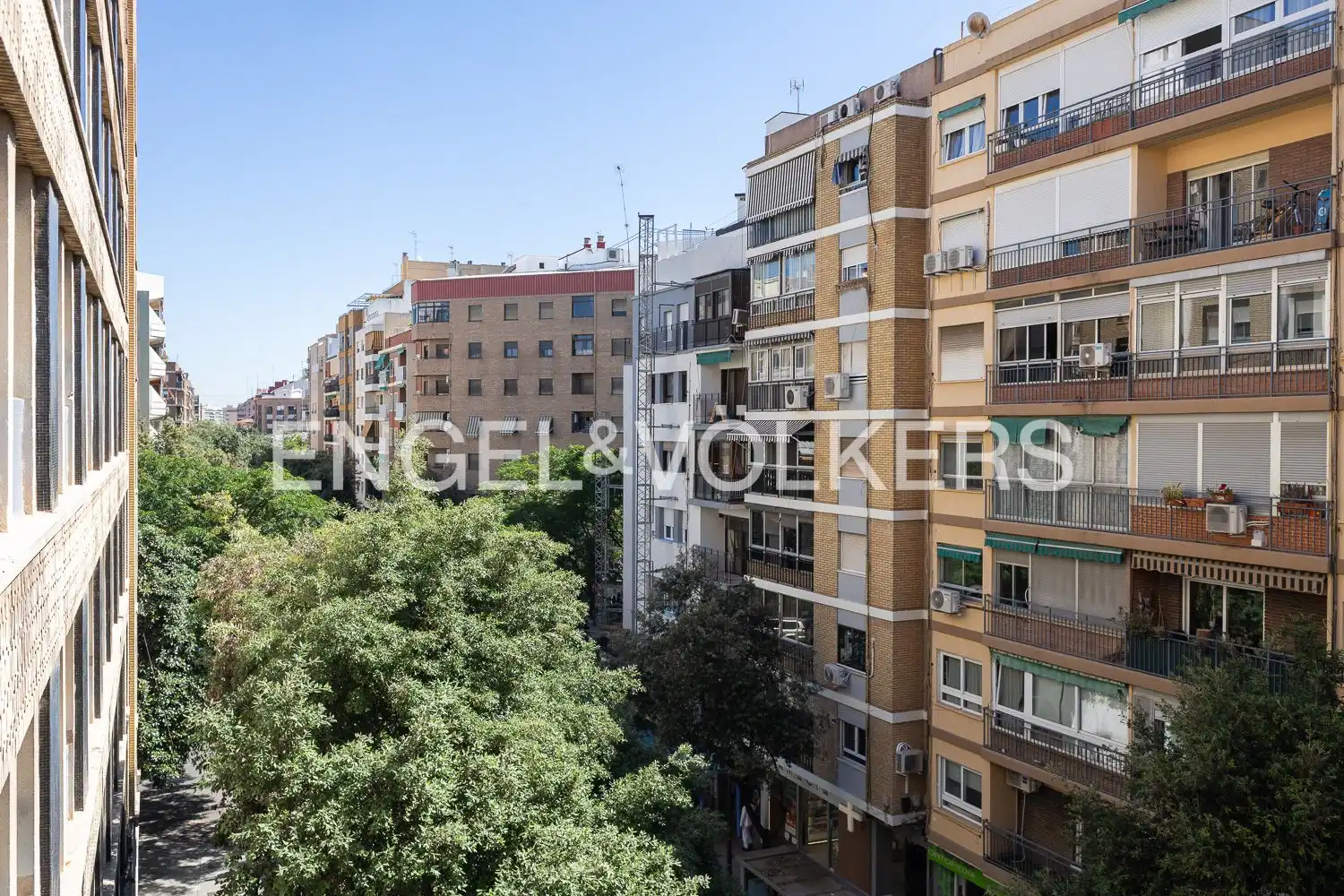 Vista exterior de Piso de alquiler en Valencia con Aire acondicionado, Calefacción y Parquet