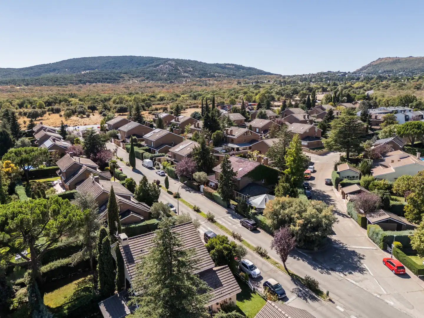 Casa aparellada amb piscina en venda a Becerril de la Sierra, imagen 53