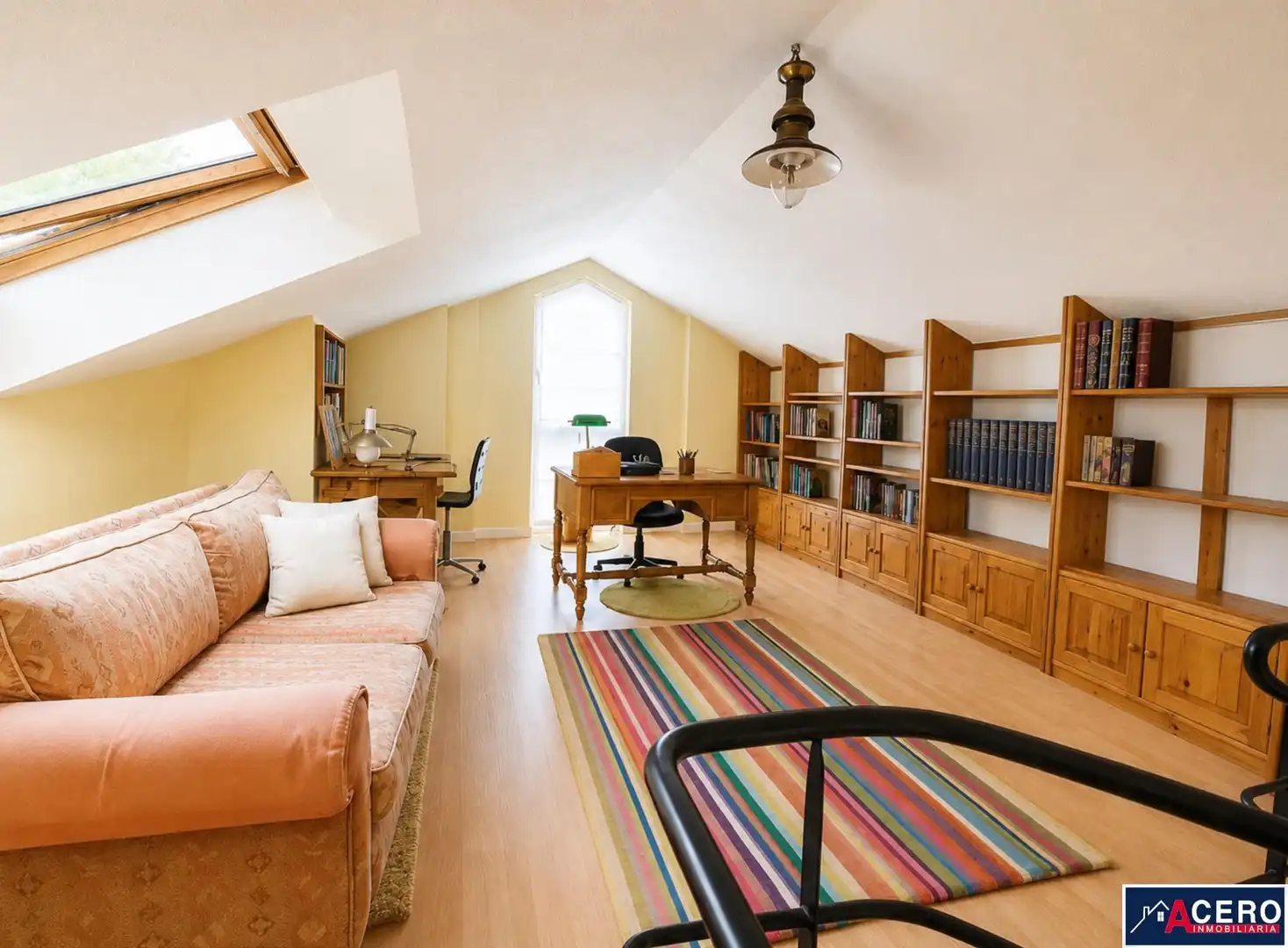 Sala de estar de Casa adosada en venta en Camargo