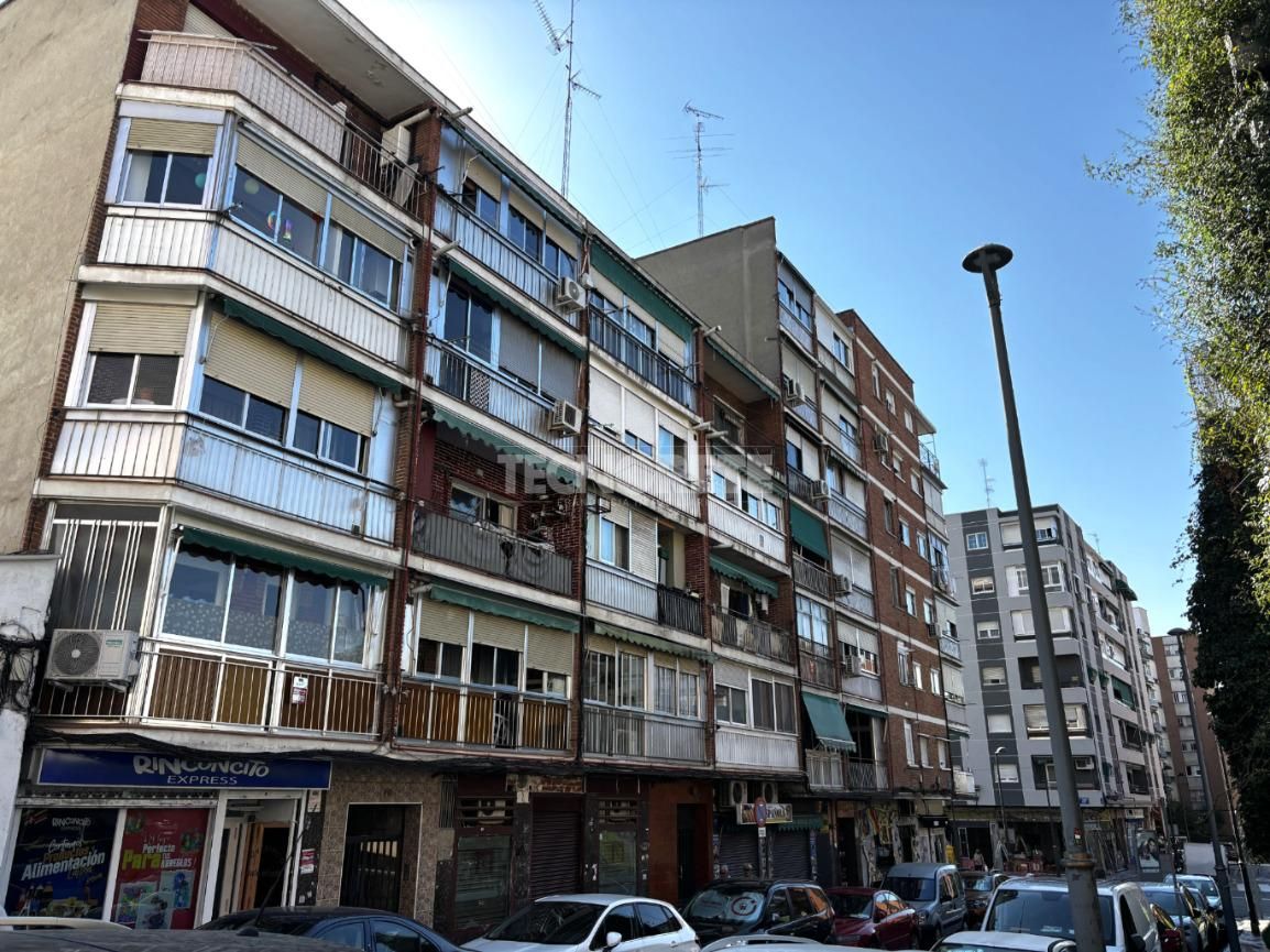Flat for sale in C. Sevilla, Centro