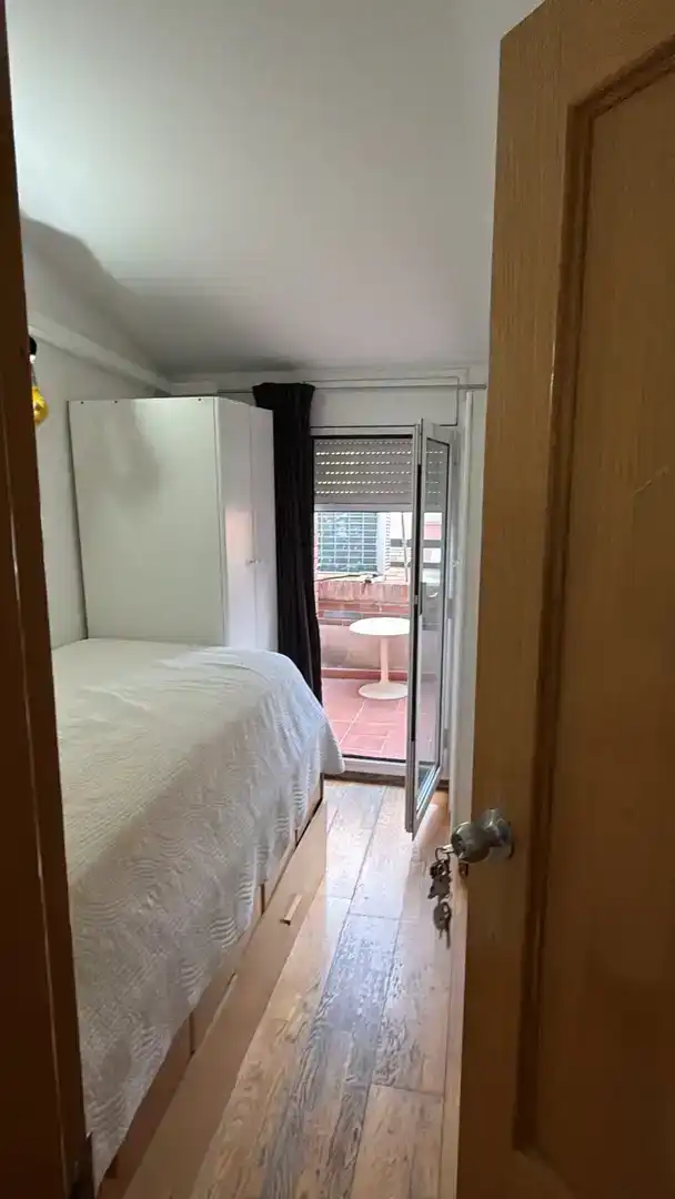 Terrassa de Pis per a compartir en Rubí amb Parquet, Moblat i Balcó