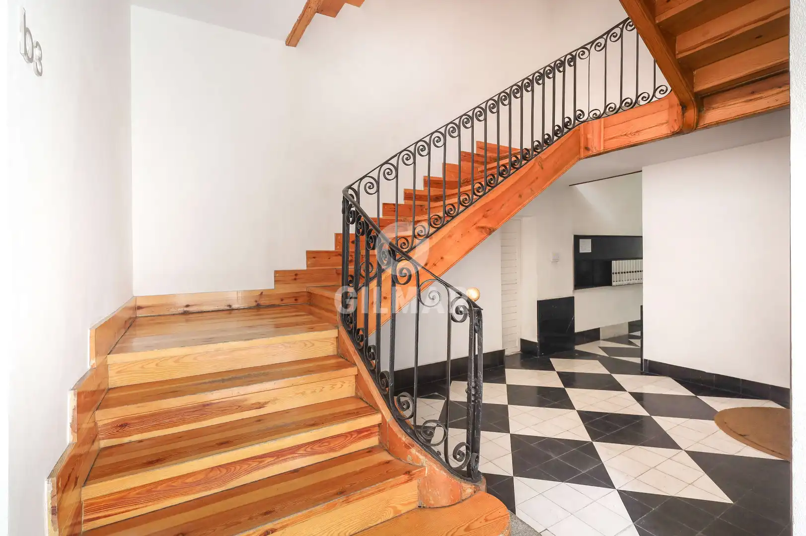 Piso en venta en Madrid con Calefacción y Amueblado