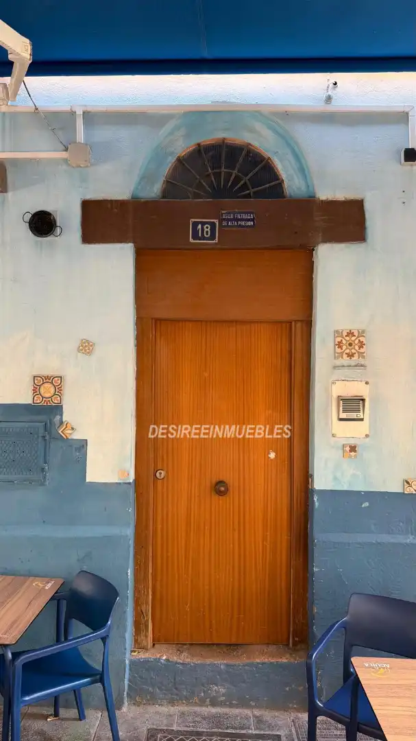 Vista exterior de Pis en venda en Valencia amb Balcó