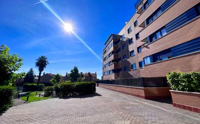 Vista exterior de Pis en venda en Valdemoro amb Terrassa