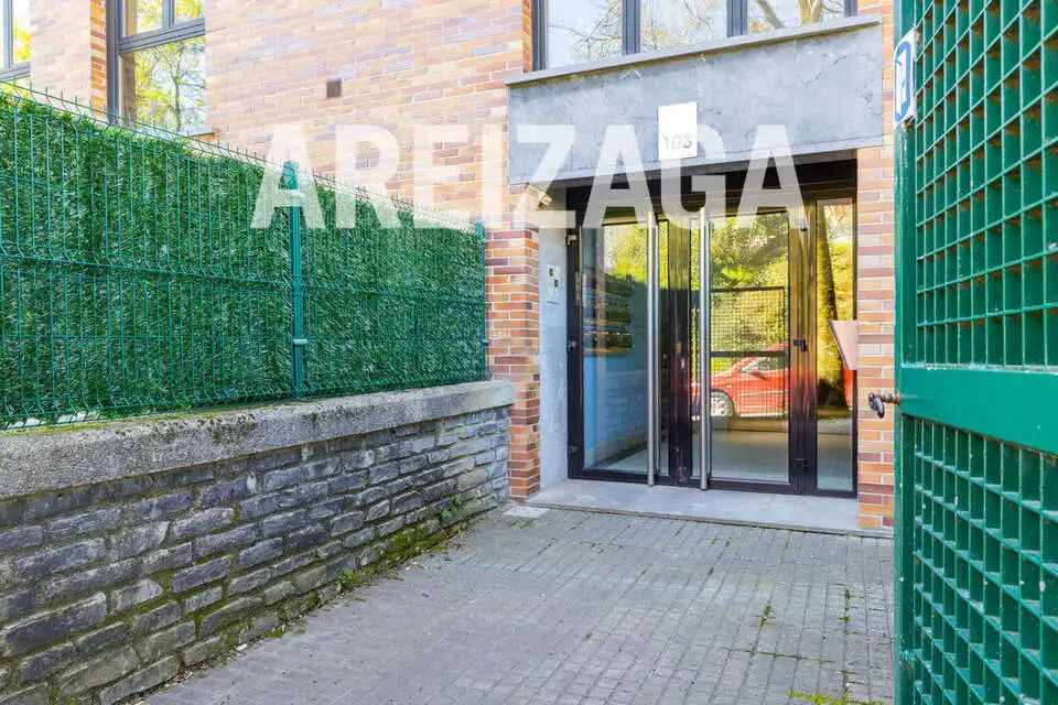 Exterior view of Flat for sale in Donostia - San Sebastián   with Heating, Private garden and Terrace