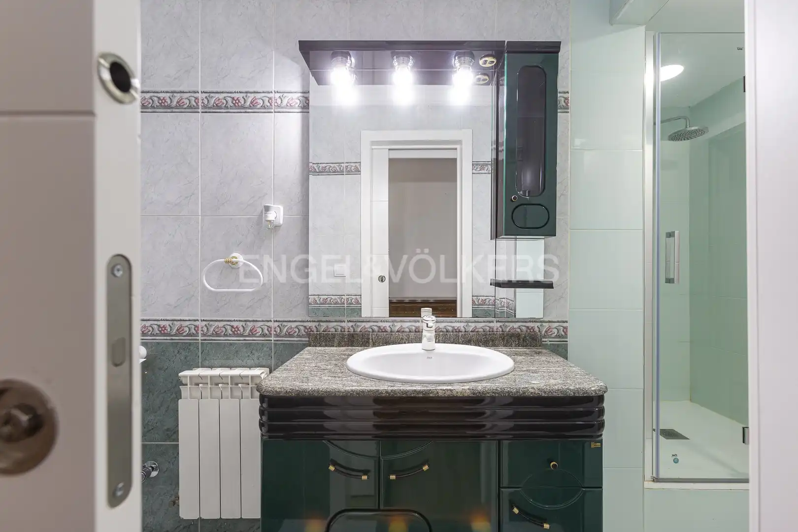 Bathroom of Houses for rent in Boadilla del Monte  with Air Conditioner, Heating and Private garden