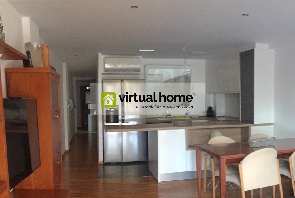 Cuina de Apartament en venda en Benidorm amb Aire condicionat