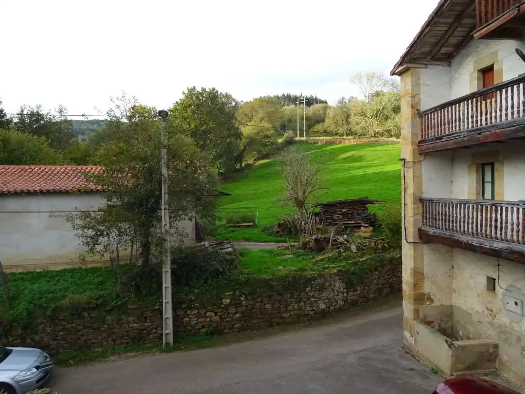 Vista exterior de Casa o chalet en venta en Guriezo con Balcón