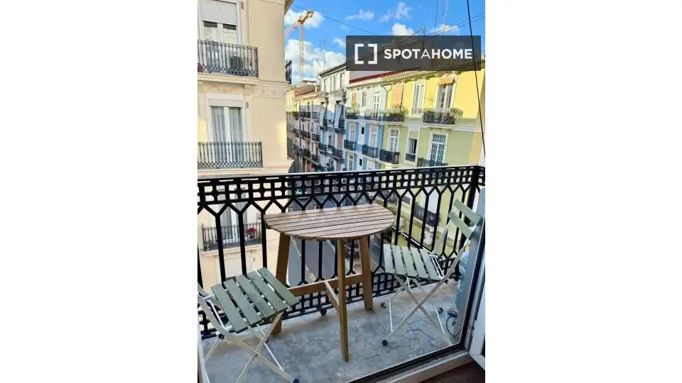 Flat with terrace to rent in Extramurs, imagen 12