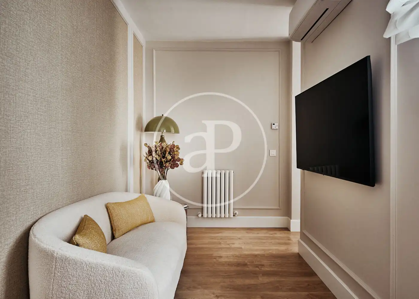 Living room of Flat for sale in Madrid  with Air Conditioner, Heating and Terrace