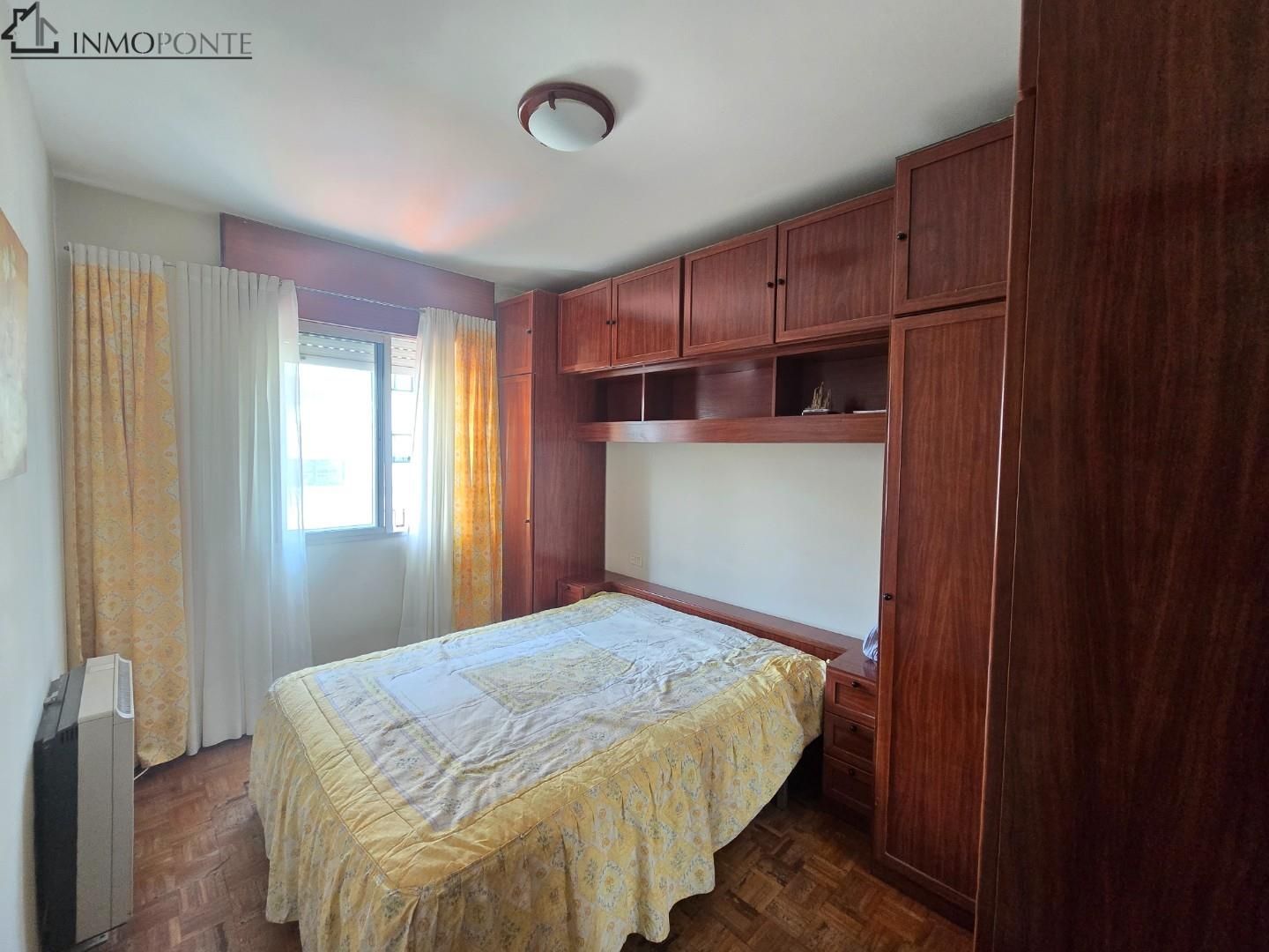 Bedroom of Flat for sale in Pontevedra Capital 