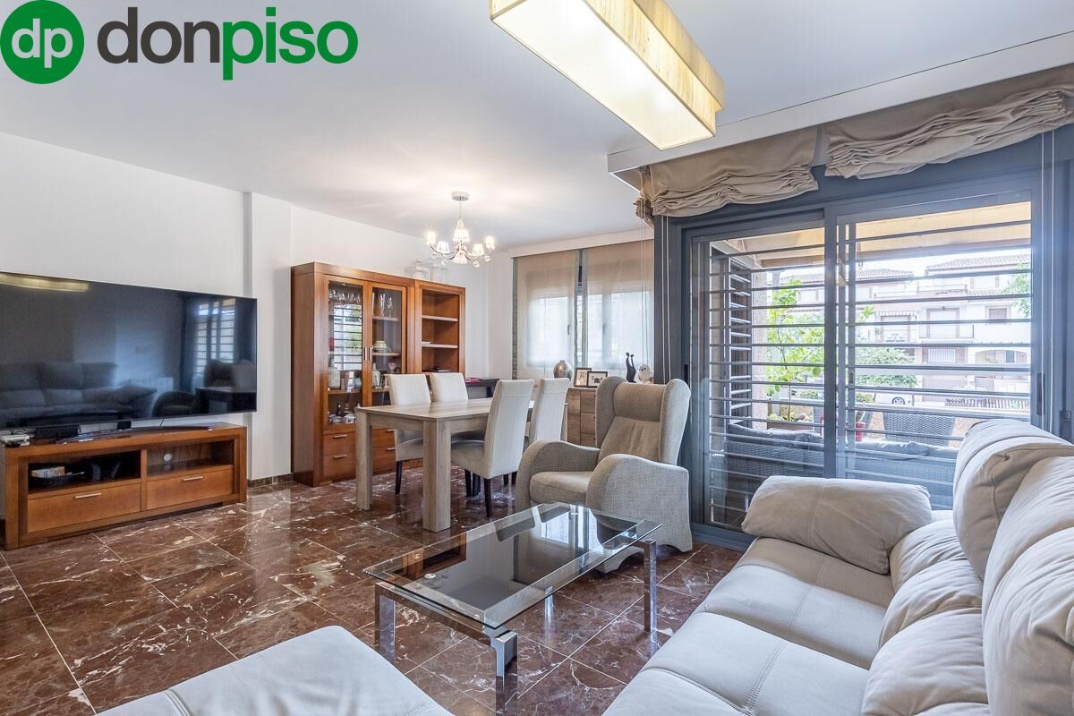 Living room of Single-family semi-detached for sale in Armilla  with Heating, Terrace and Balcony