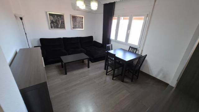 Piso en Alquiler en de La Banqueta en Santa Bárbara - Ciudad Deportiva