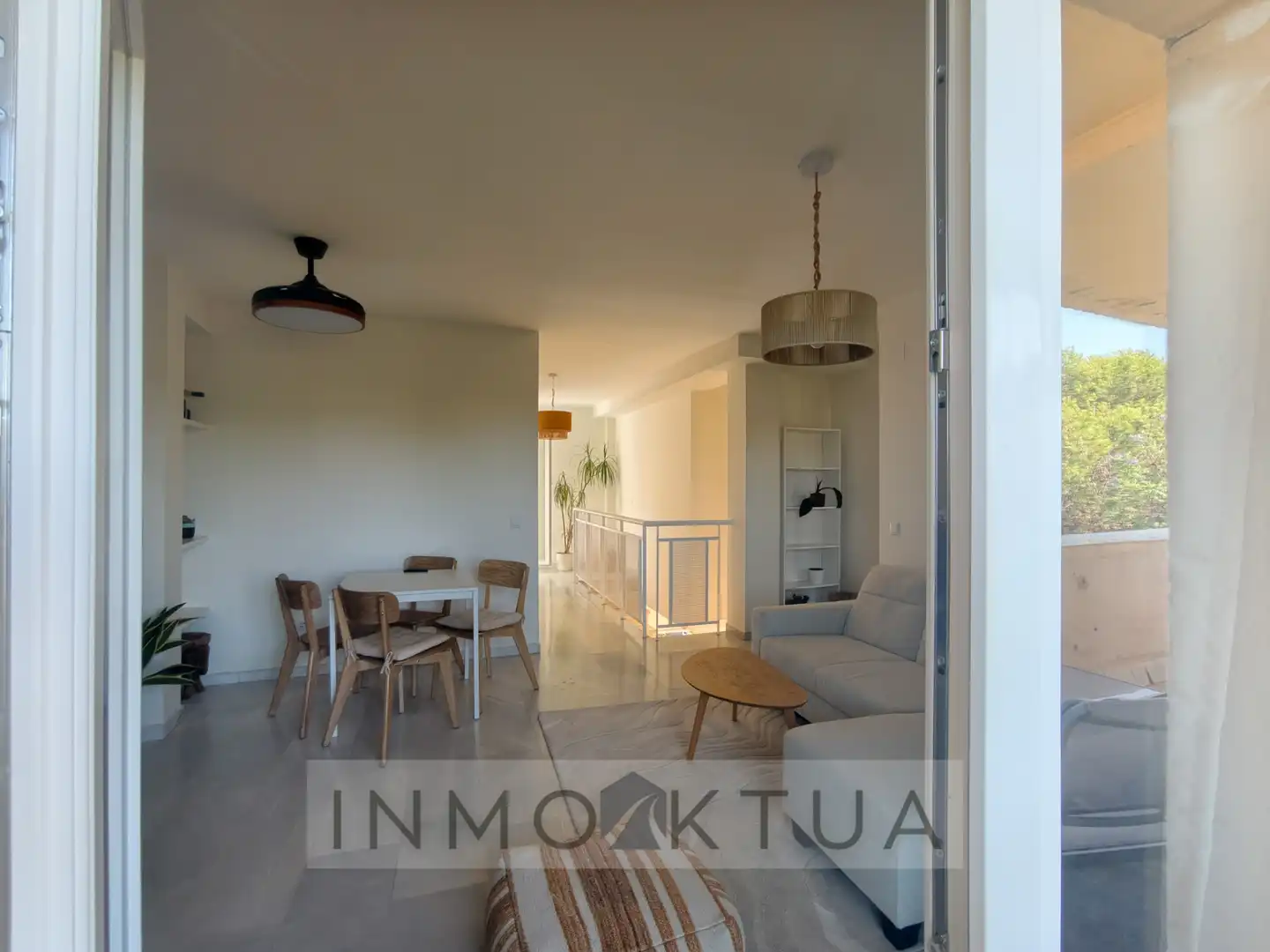 Ático de alquiler en Puertas del sur - Guadabajaque